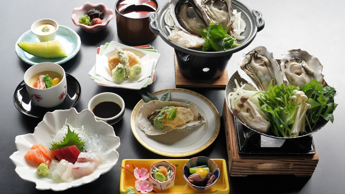 【夕食付※朝食なし】迷ったらこれ！季節の特選　牡蠣料理いり海鮮会席プラン