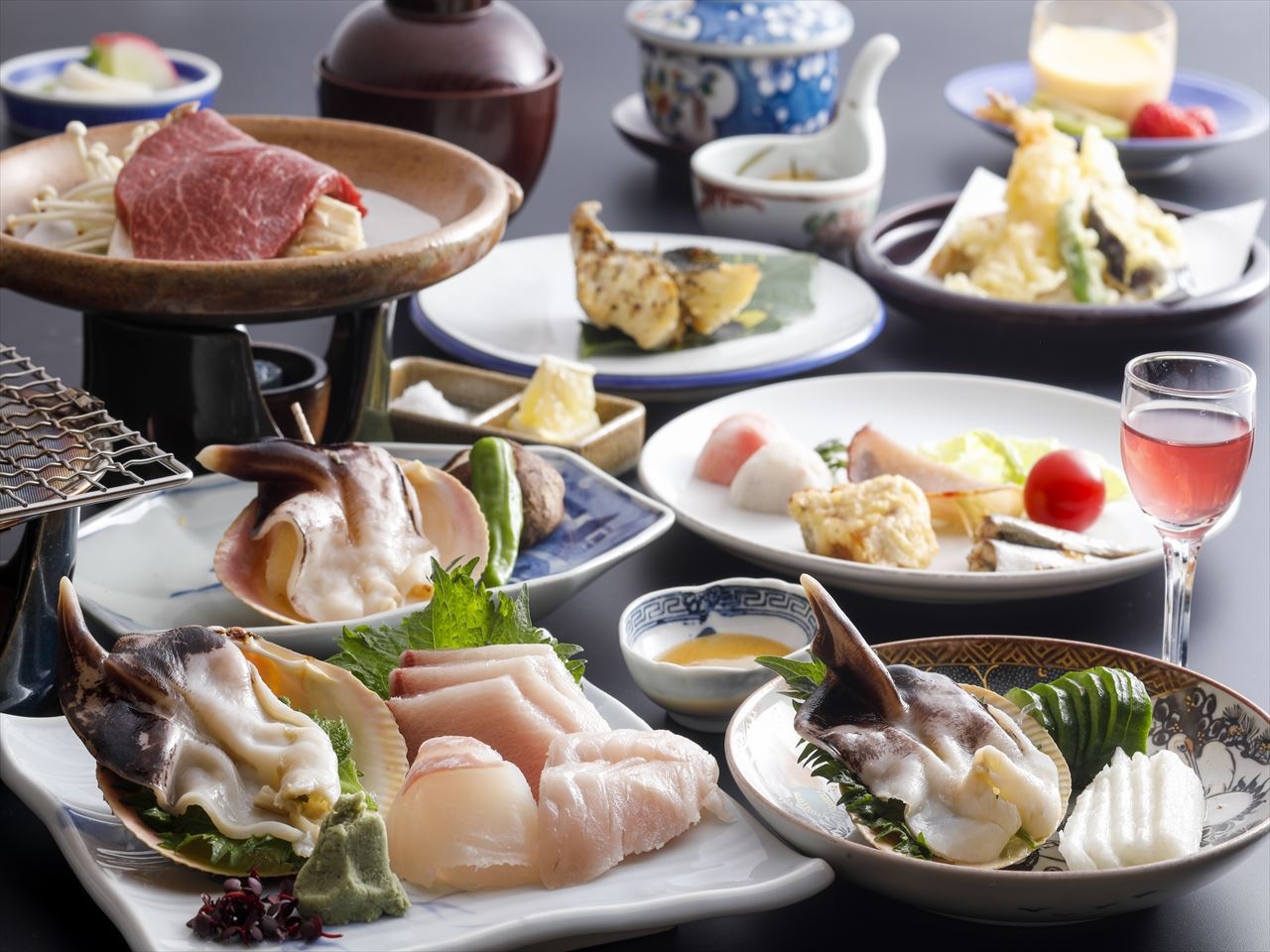 【登録文化財の宿で夏の美味】日本一の丹後とり貝＆岩ガキ会席