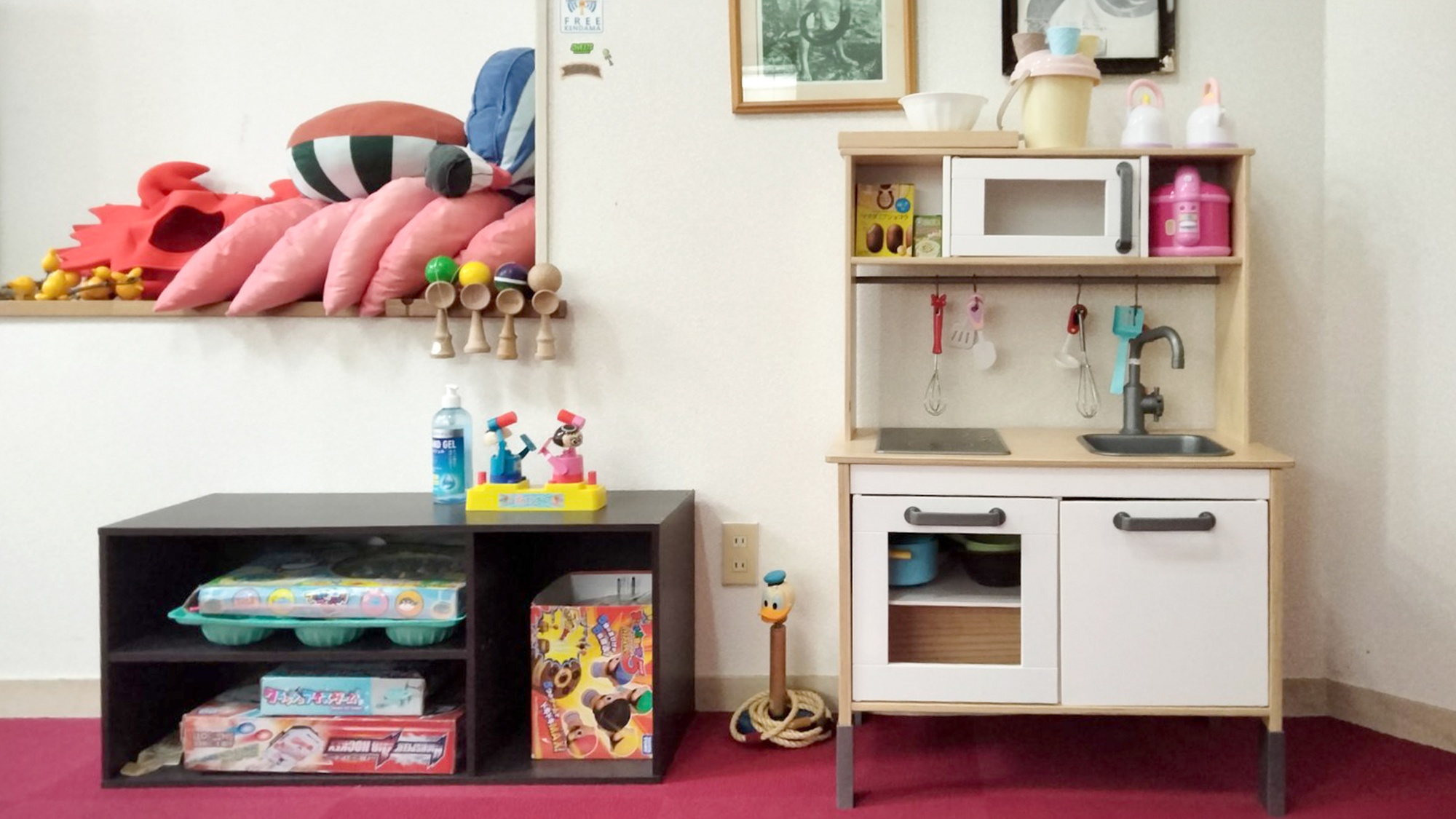 ・【玩具】お子さまが思わず笑顔になるおもちゃやゲームをご用意しております