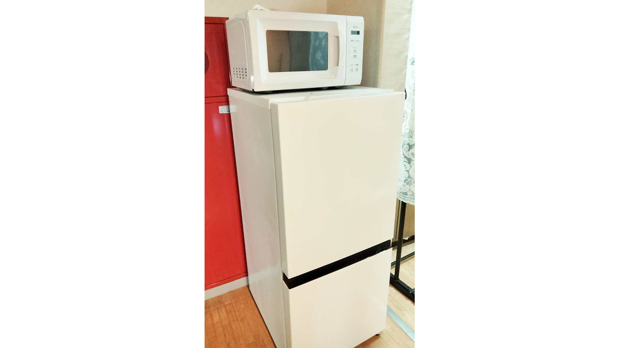 ・【家電】共用の冷蔵庫は冷たい飲み物や冷やしたい食べ物がある時にご利用ください