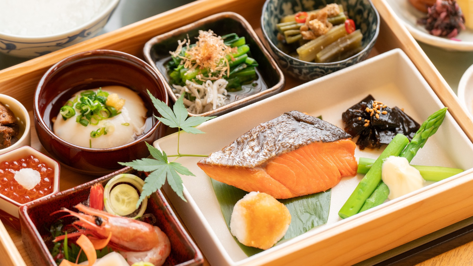 【事前決済限定・連泊割】5連泊以上でお得にステイ♪朝食付プラン