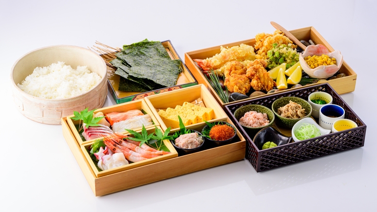 【家族でワイワイ】彩り豊かなネタを味わう♪特製手巻き寿司ディナー付