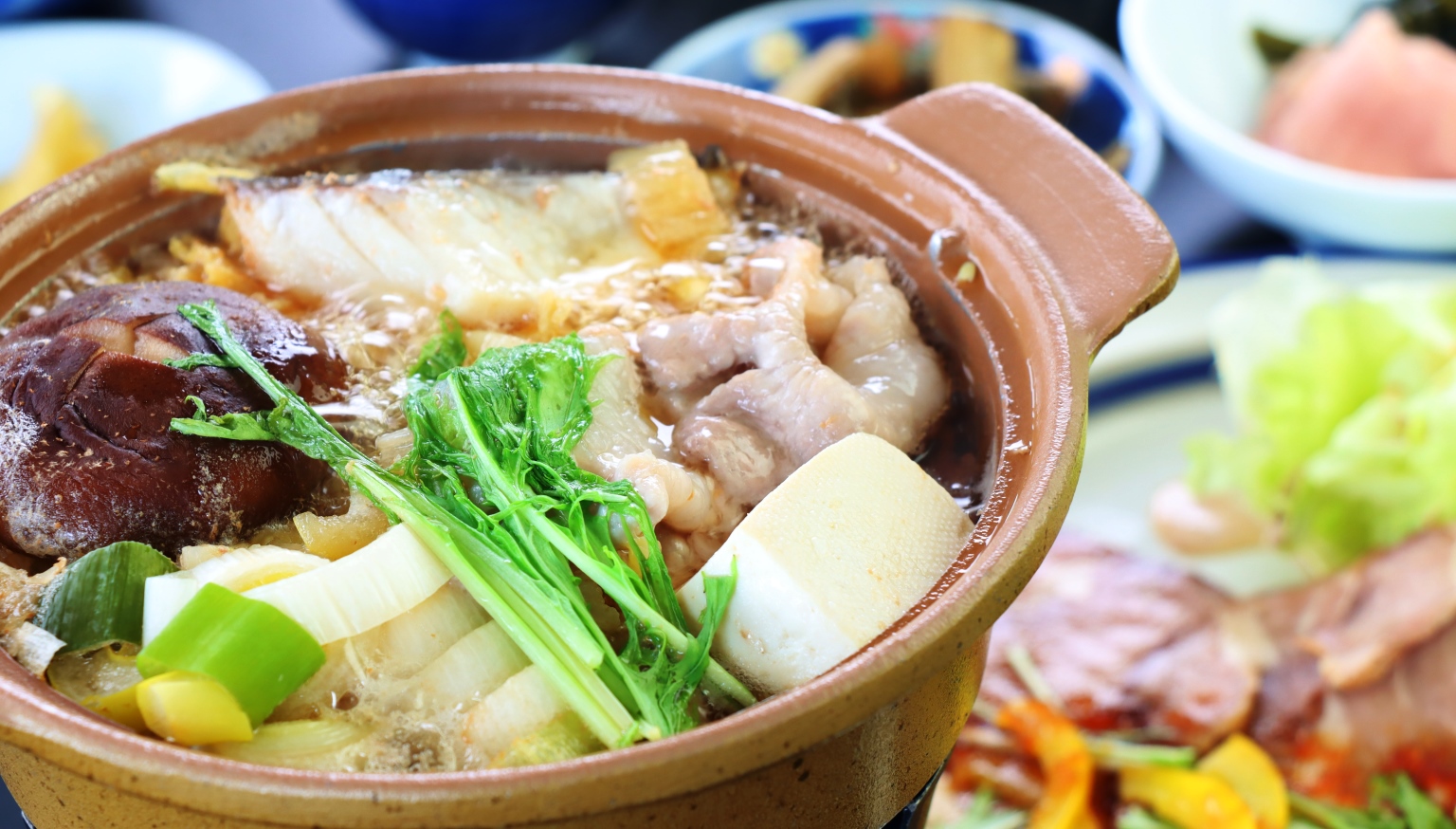 【お食事】メイン。旬の食材、郷土食を取り入れた長野県の味覚をお楽しみください。