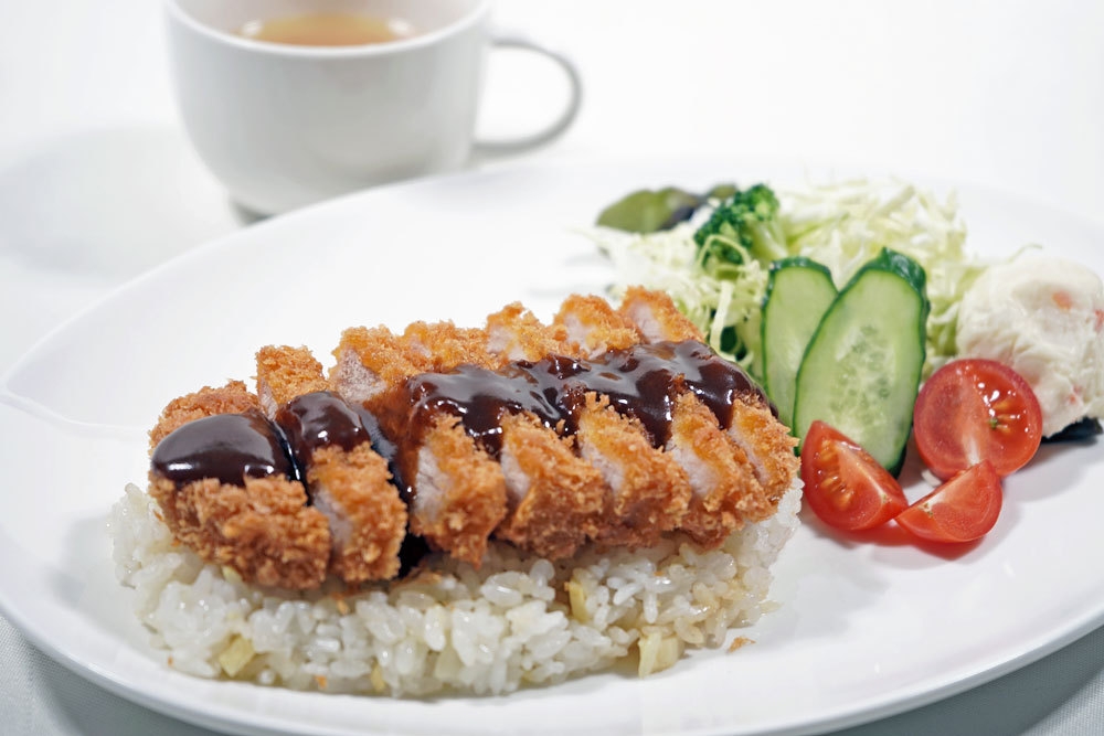 Ｂ級グルメ『エスカ』★根室名物！夕食に【エスカロップ】が付いたプラン♪