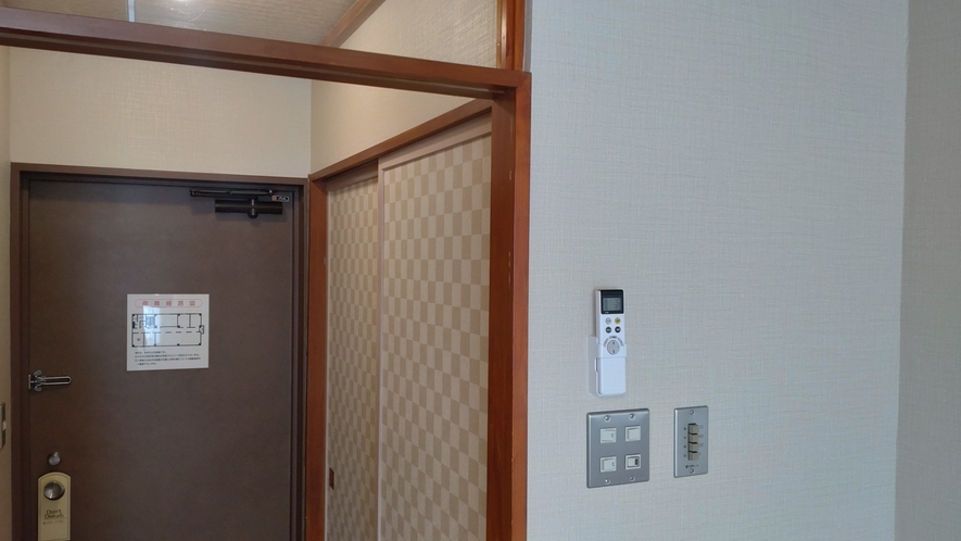 ◆電気リモコン・冷暖房スイッチ／和室6畳