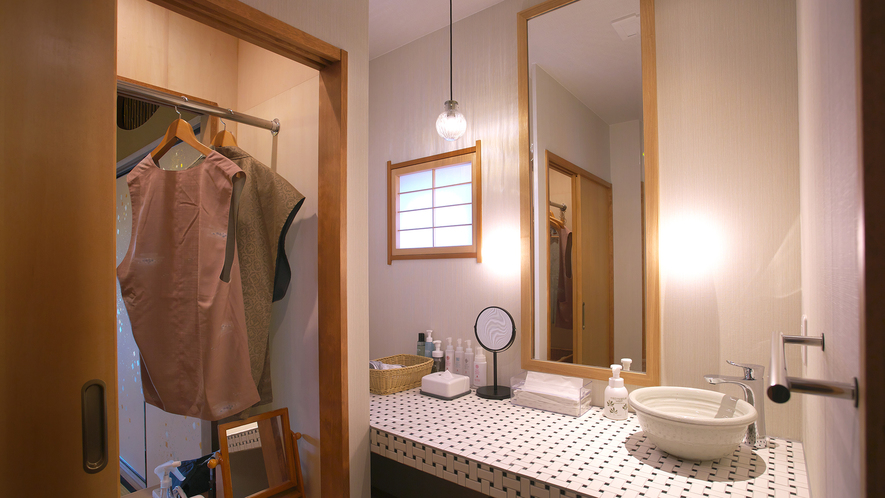 ＜2021年8月リニューアル＞【半露天風呂付客室‐翠の間】