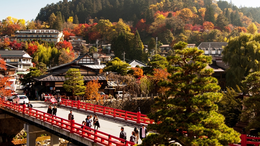 【周辺】紅葉の中橋〜萌える山々を見に来てください〜