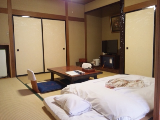 Japanese-style room (example)