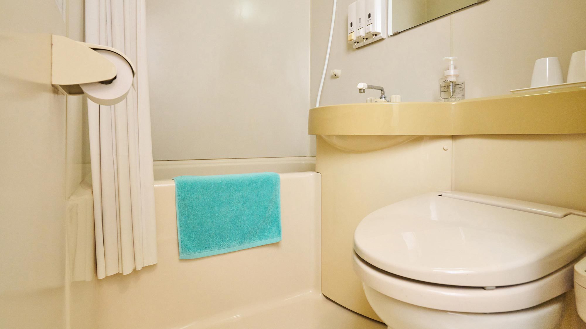 ・【福井城址側】和室6畳／ユニットバス