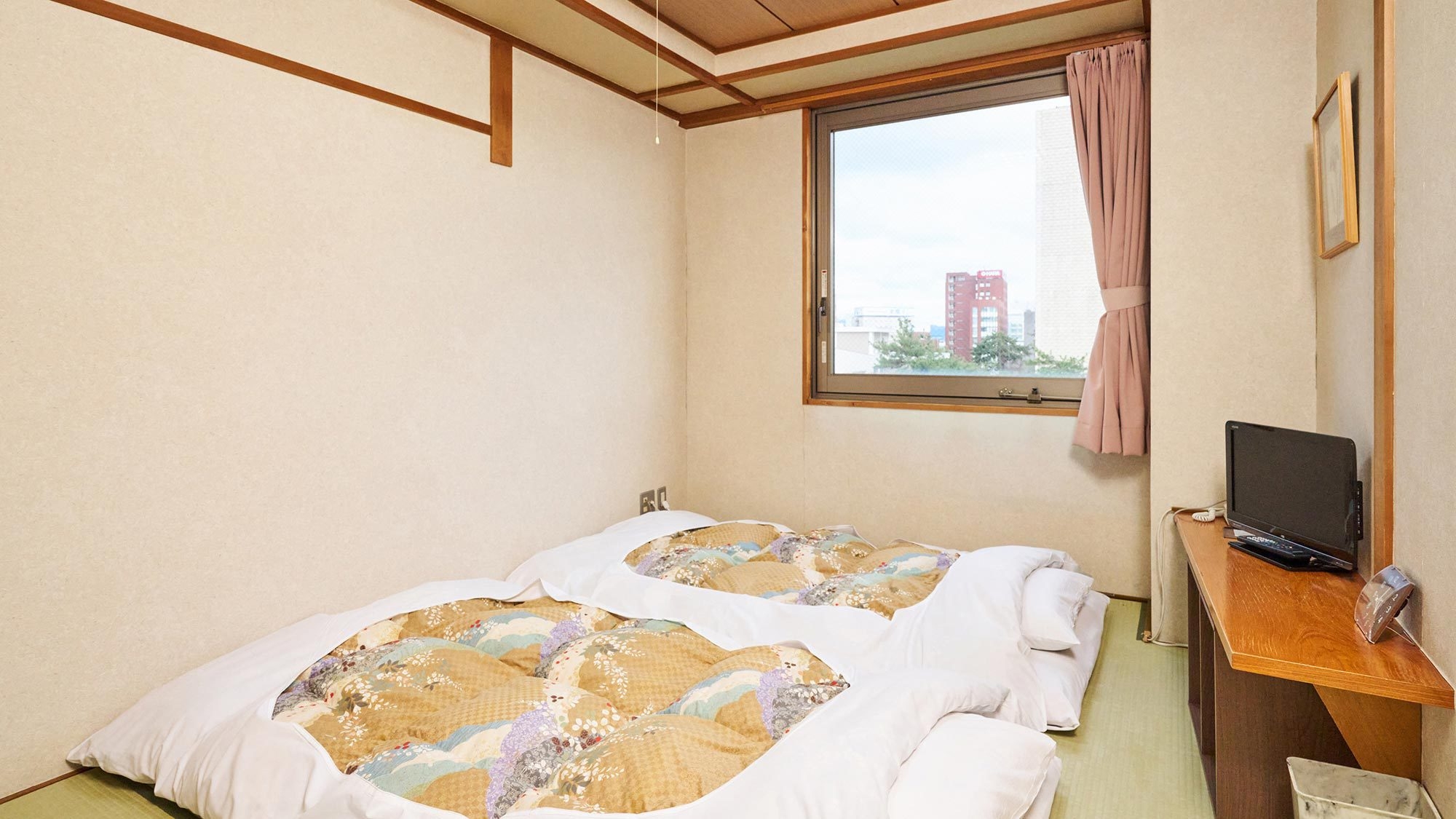 ＜禁煙＞【福井城址側】和室6畳■無料Wi-Fi