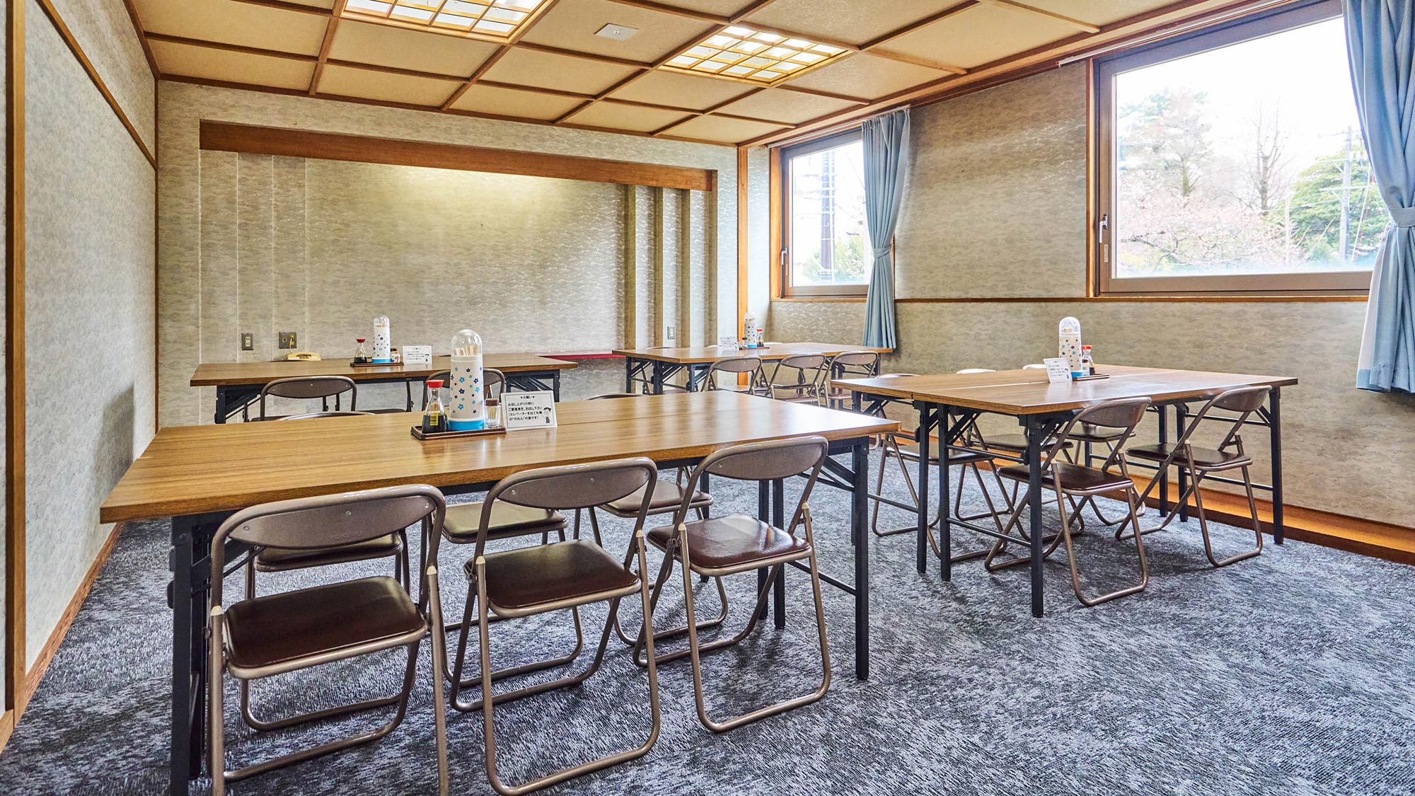 ・【朝食会場】広々とした空間でゆったりお召し上がりください