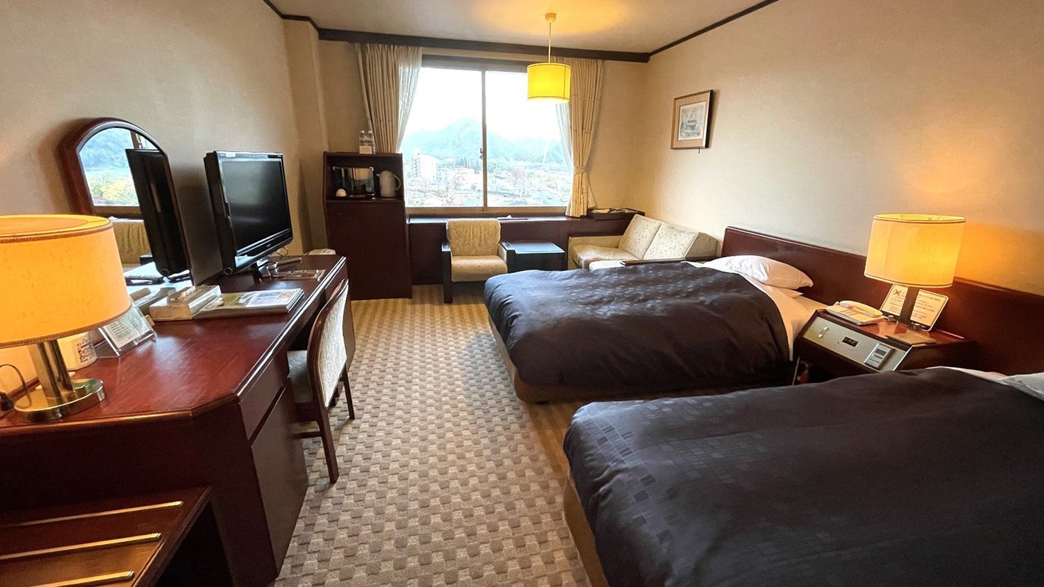 【洋室タイプ指定】 朝食付きビジネスプラン【駐車場無料】