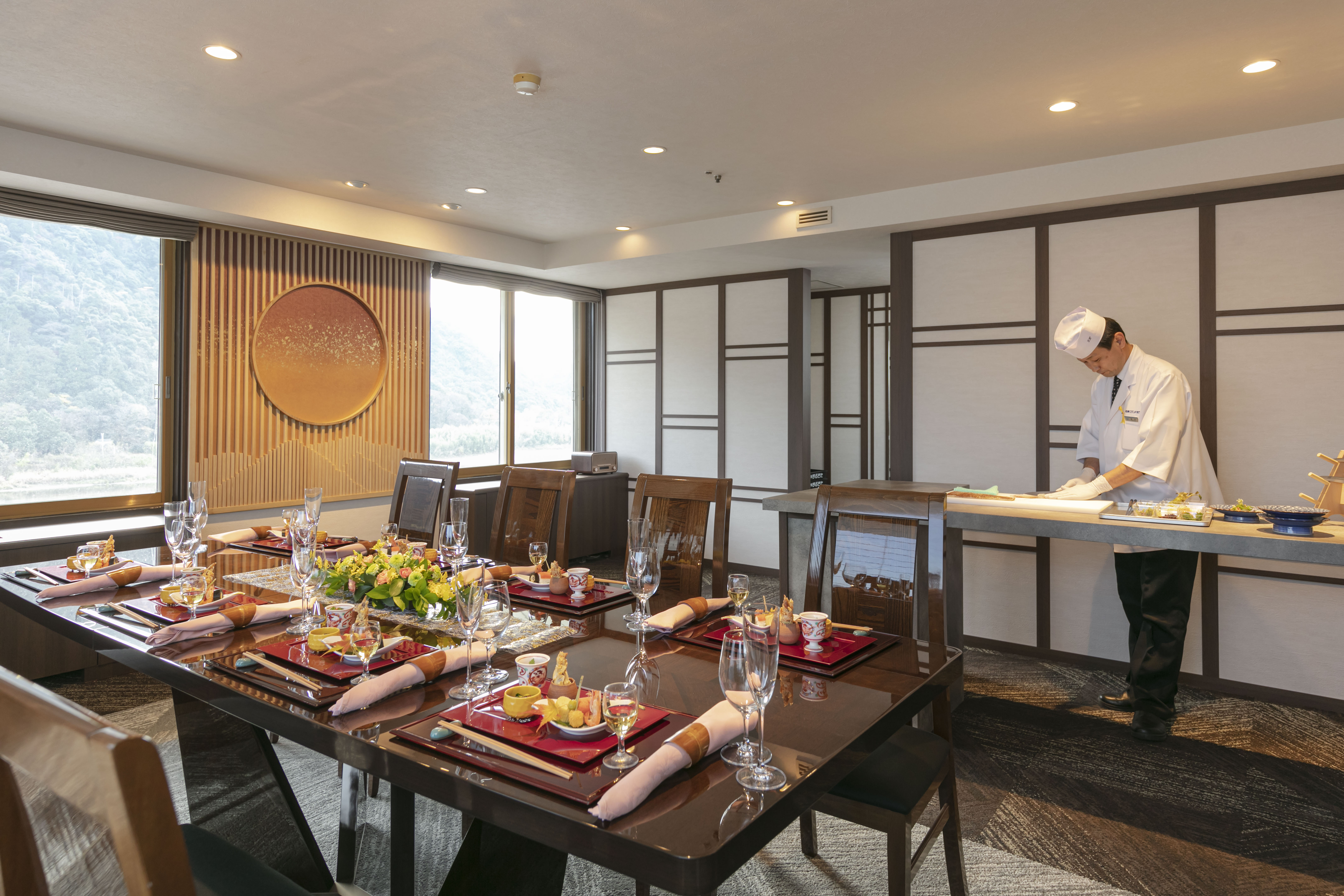 プライベートダイニングルームにてご夕食