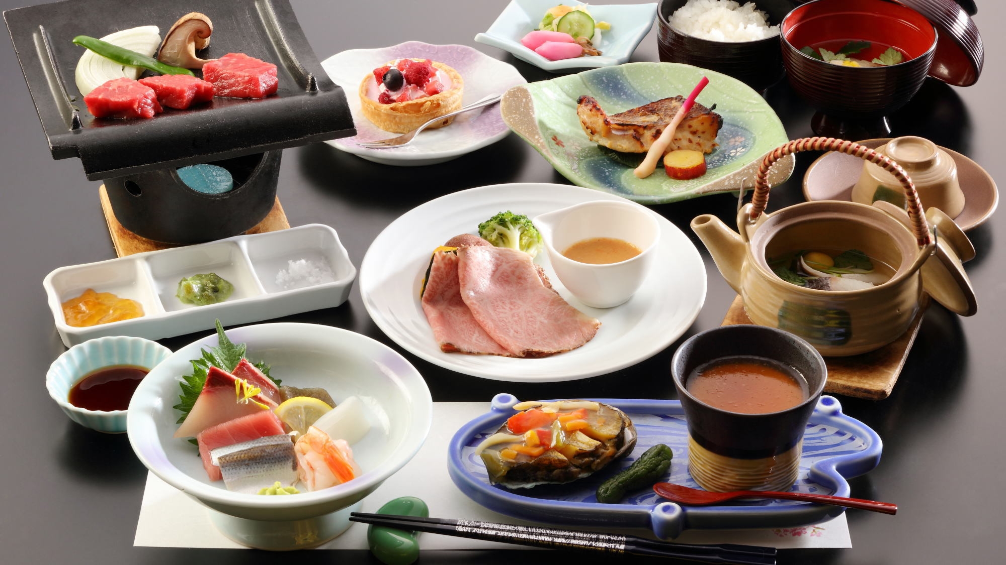 ◆当館人気NO１【旬の和風会席料理】料理長厳選！県産の鮮魚・野菜を使用◆館内の湯巡りも堪能◆