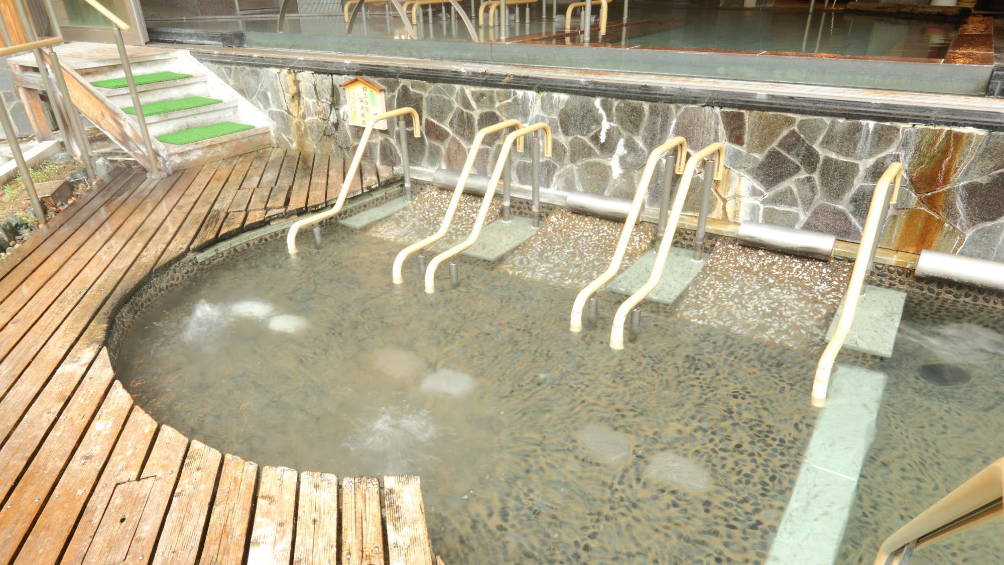 越後湯沢温泉 水が織りなす越後の宿 双葉(写真 2)