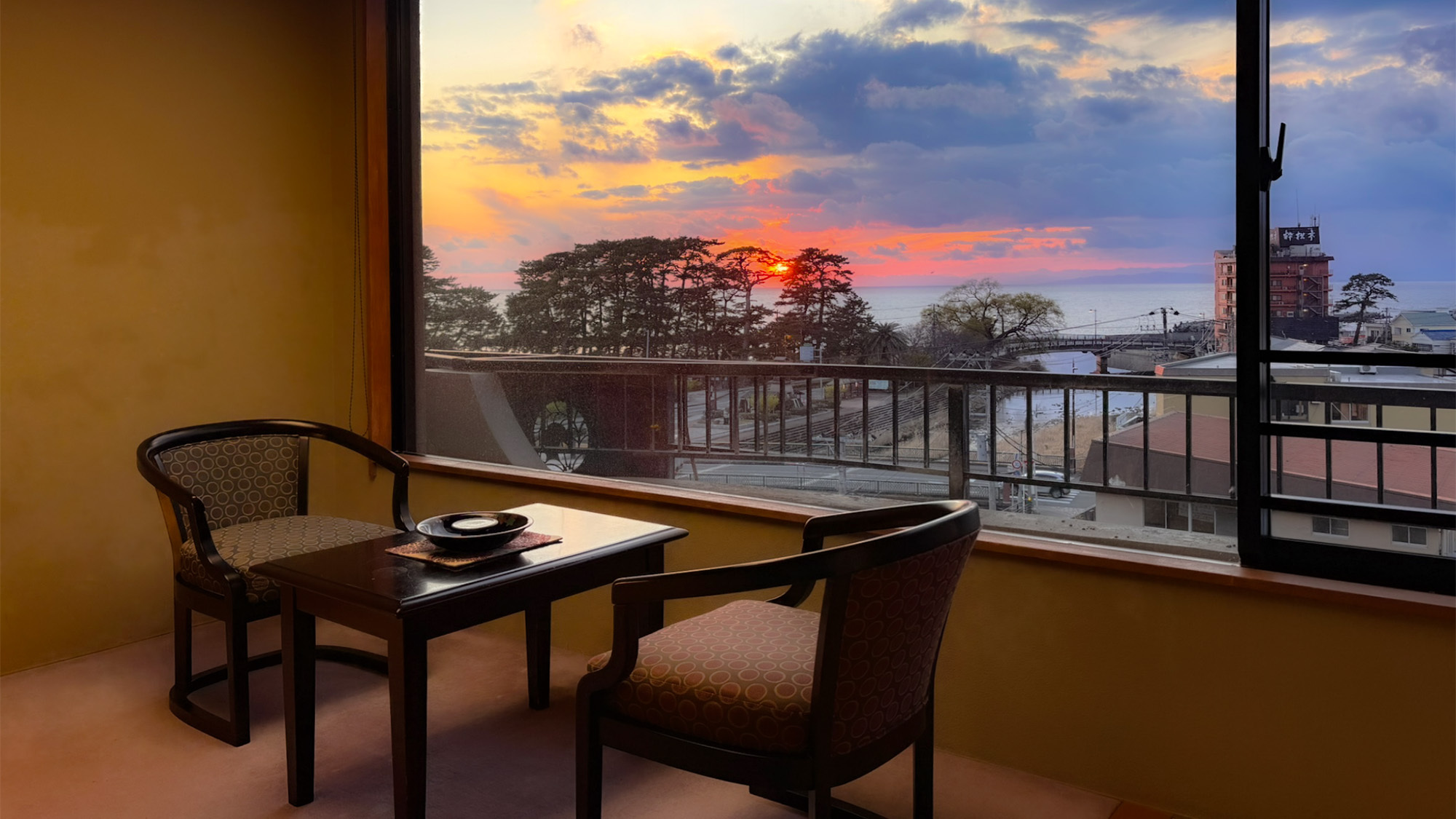 海側客室からの夕景