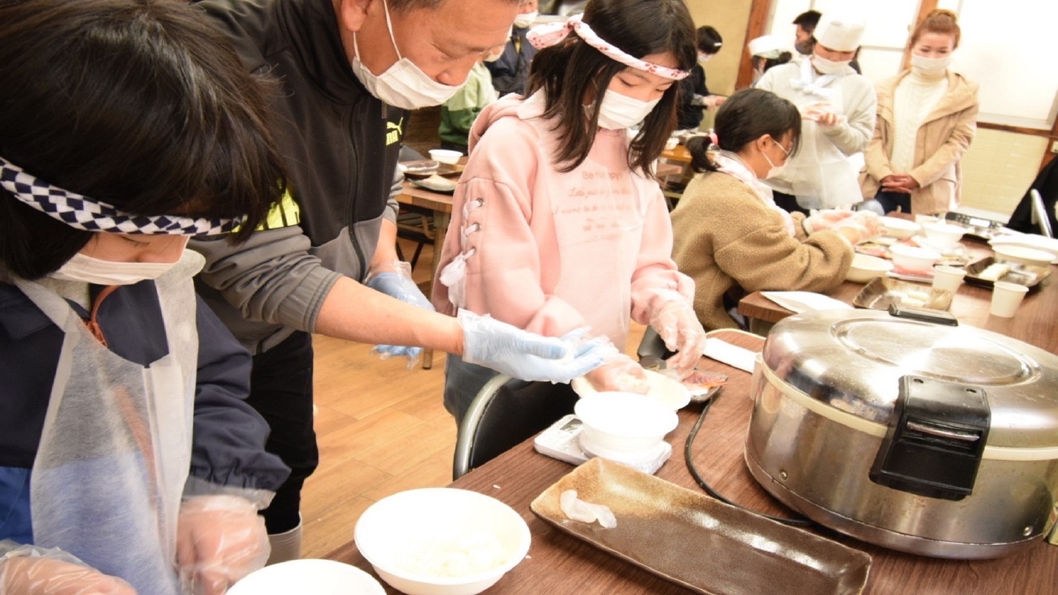 「 競り体験」＆「寿司職人体験」の松林でしか味わえない体験型ツアーと舟盛りを堪能できる会席プラン