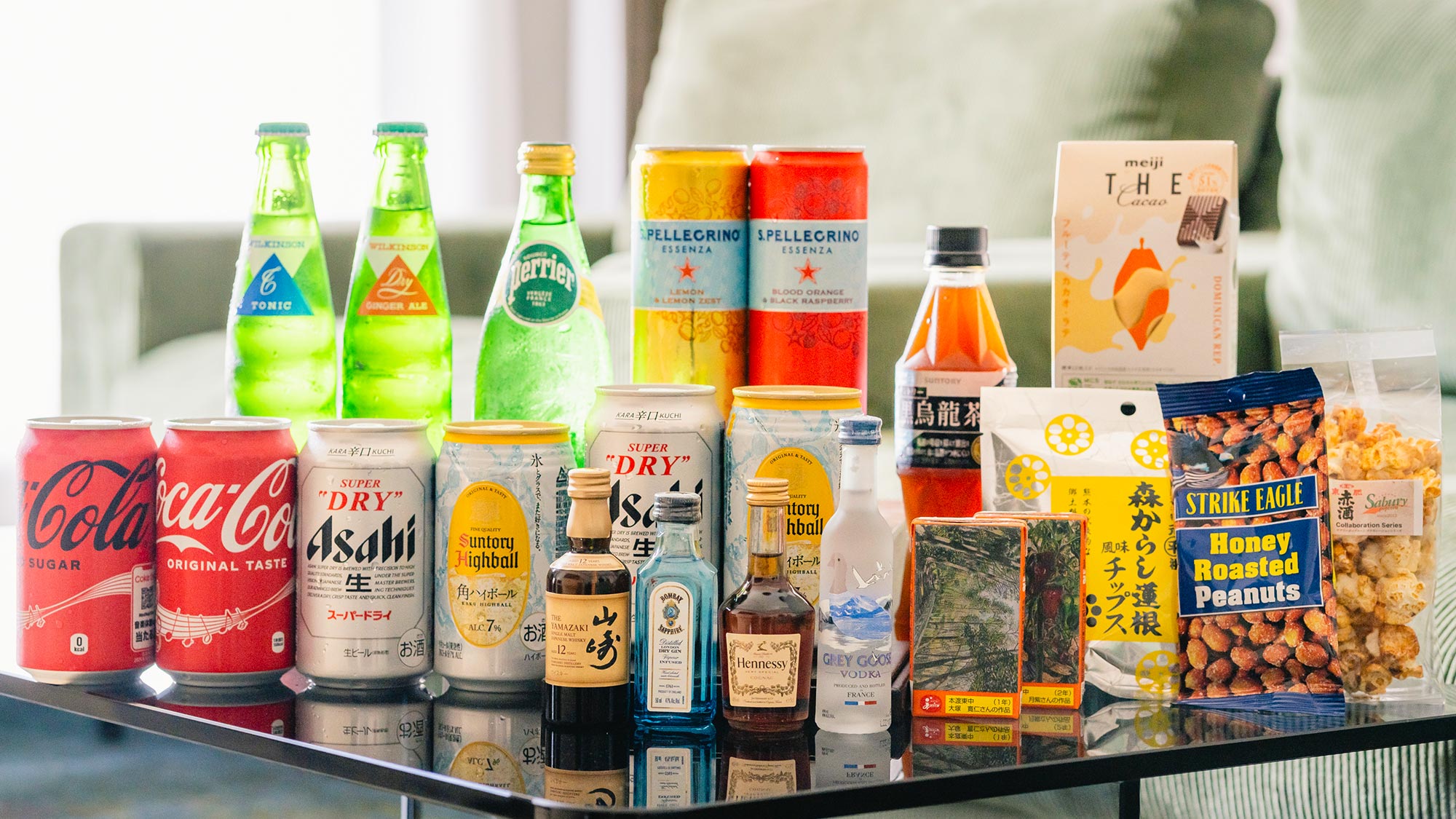 【ロイヤルスイート】客室内でお楽しみいただけるドリンクサービスをご用意しております。