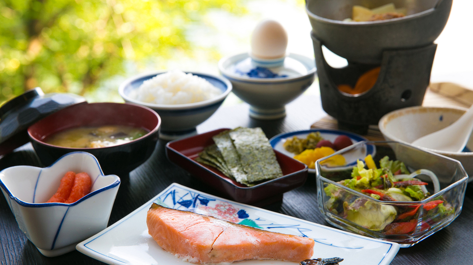 【連泊プラン-朝食付き】夜は気ままに自分TIMEを過ごす♪島の飲食店で屋久島グルメを楽しもう