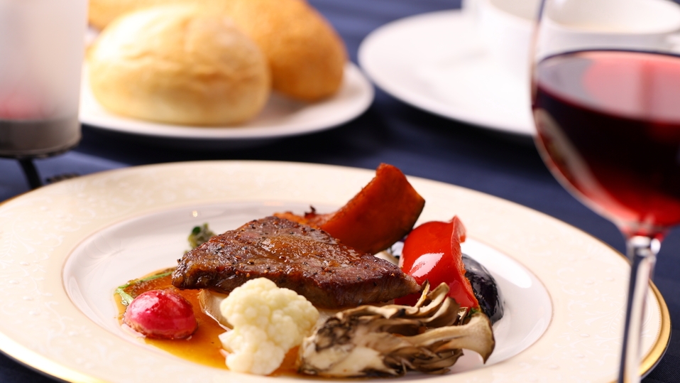 【5％OFF】【楽天スーパーSALE】ゆっくりひとり旅《2食付》フルコースディナーと高原の朝食を