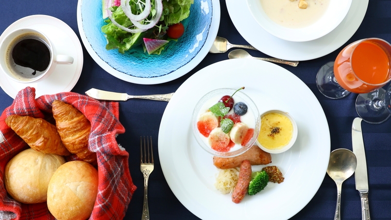 【5％OFF】【楽天スーパーSALE】2食付／欧風創作料理フルコースディナーとボリューム満点の朝食