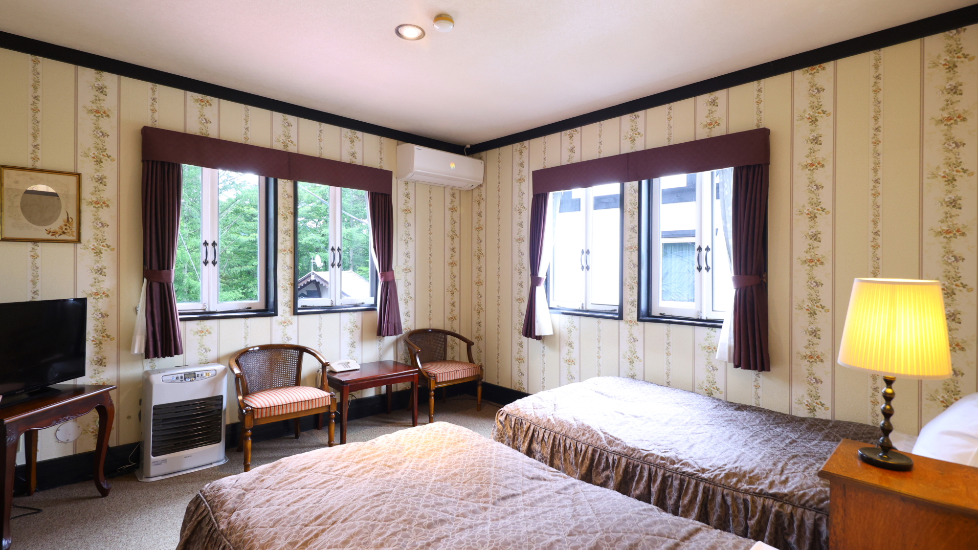 スタンダードツイン【18㎡/1～2名】