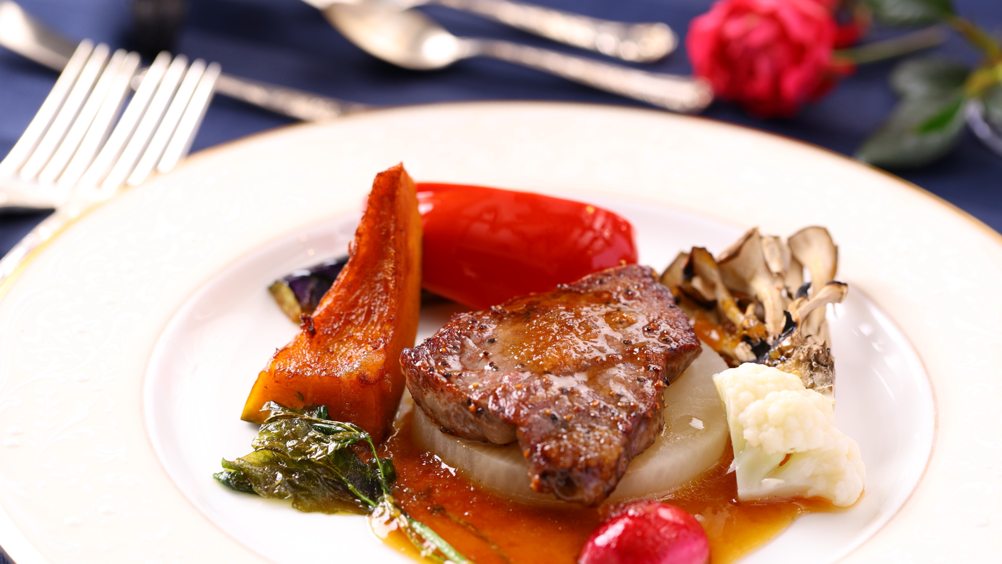 ディナーコース 一例：肉料理