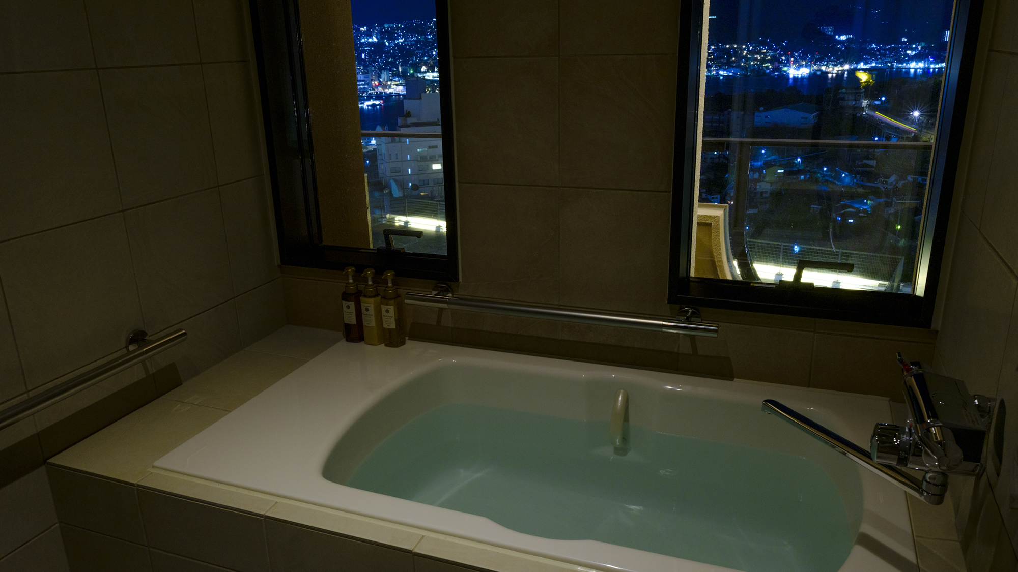 【ビューバスルーム付】ハーバービュージュニアスイートUDVB