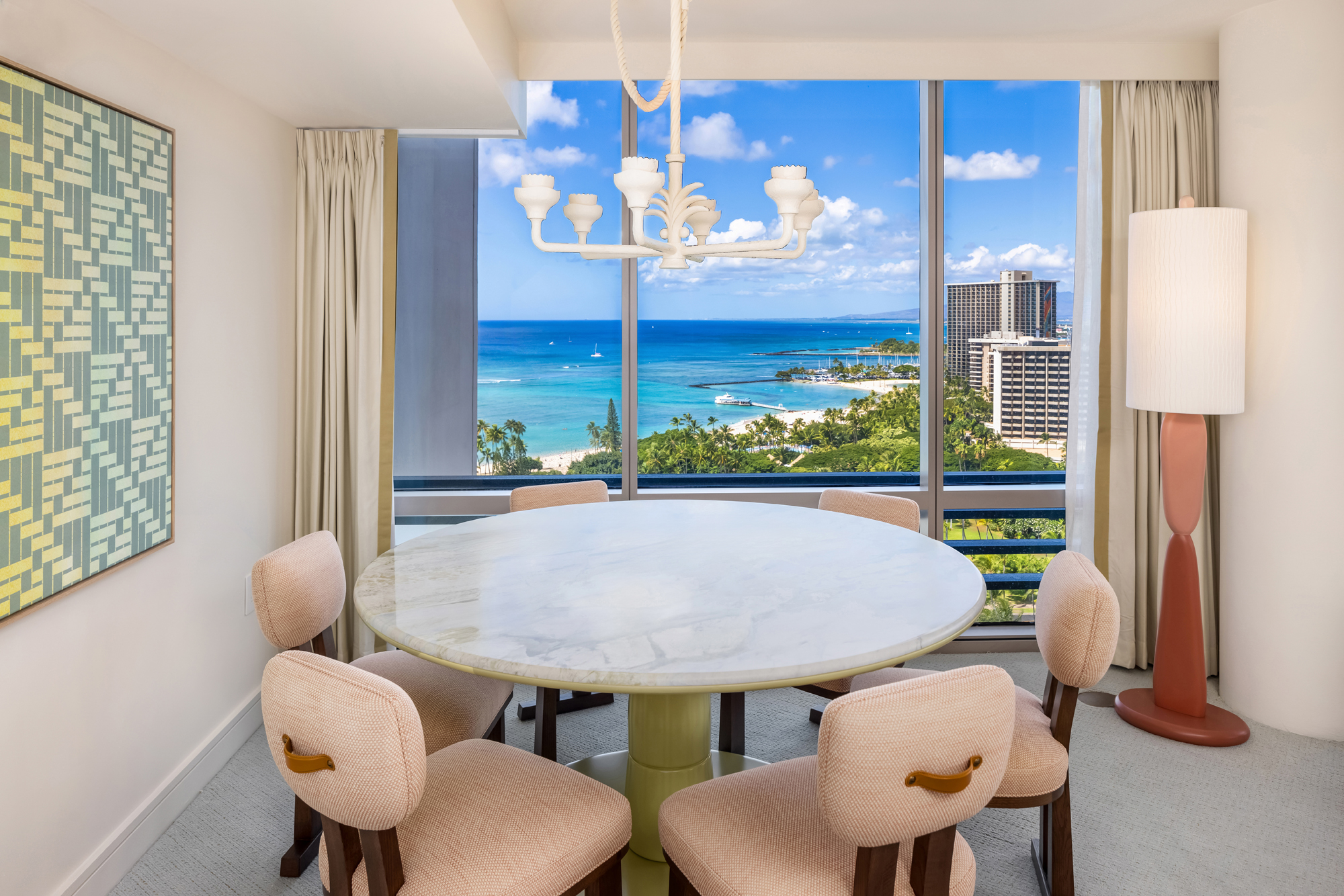 LXR デラックス 2ベッドルーム オーシャンビュースイート リビング一例