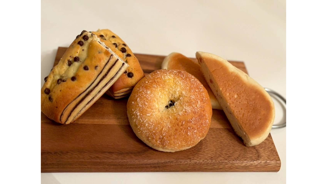 【グランパス オリジナル SALE】選べる朝食パン3種付