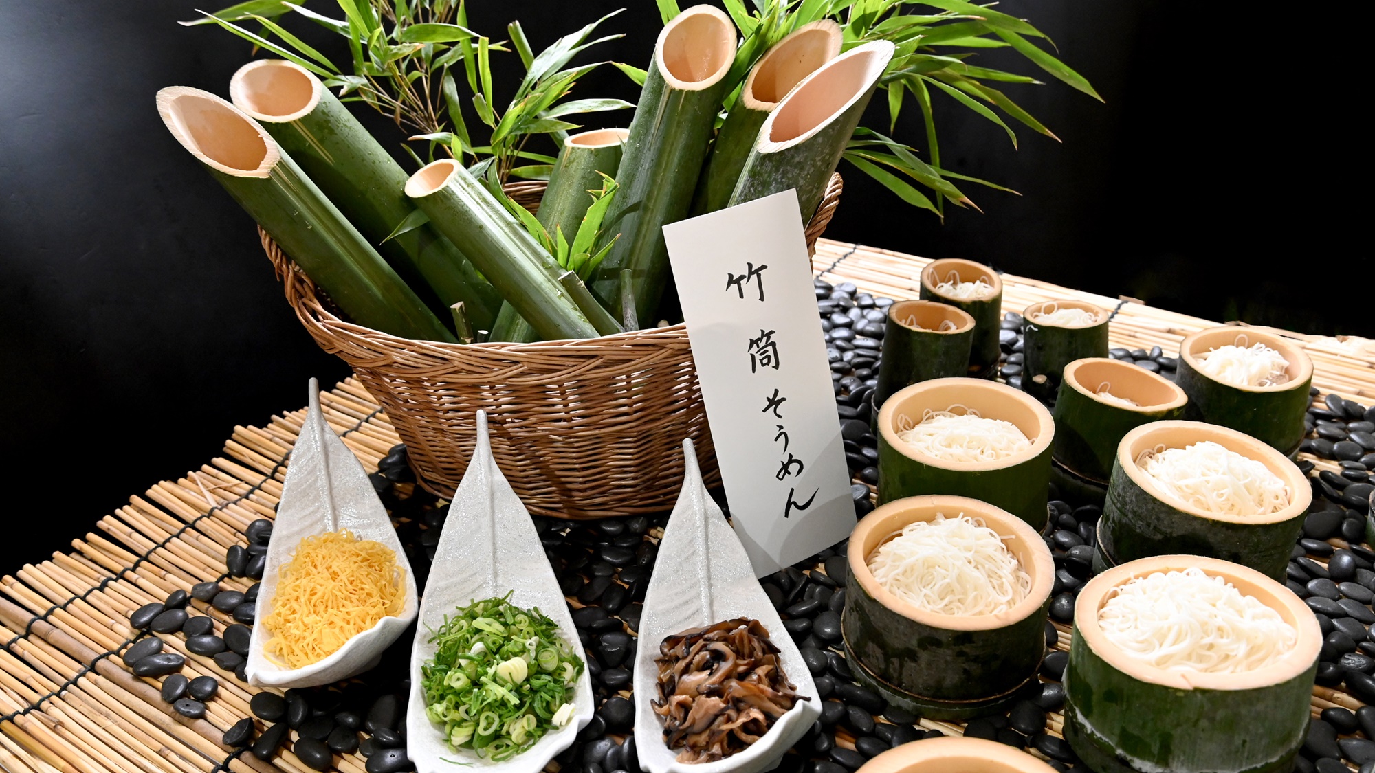 【川湯みどりや】夕食バイキング　夏のメニュー（一例）