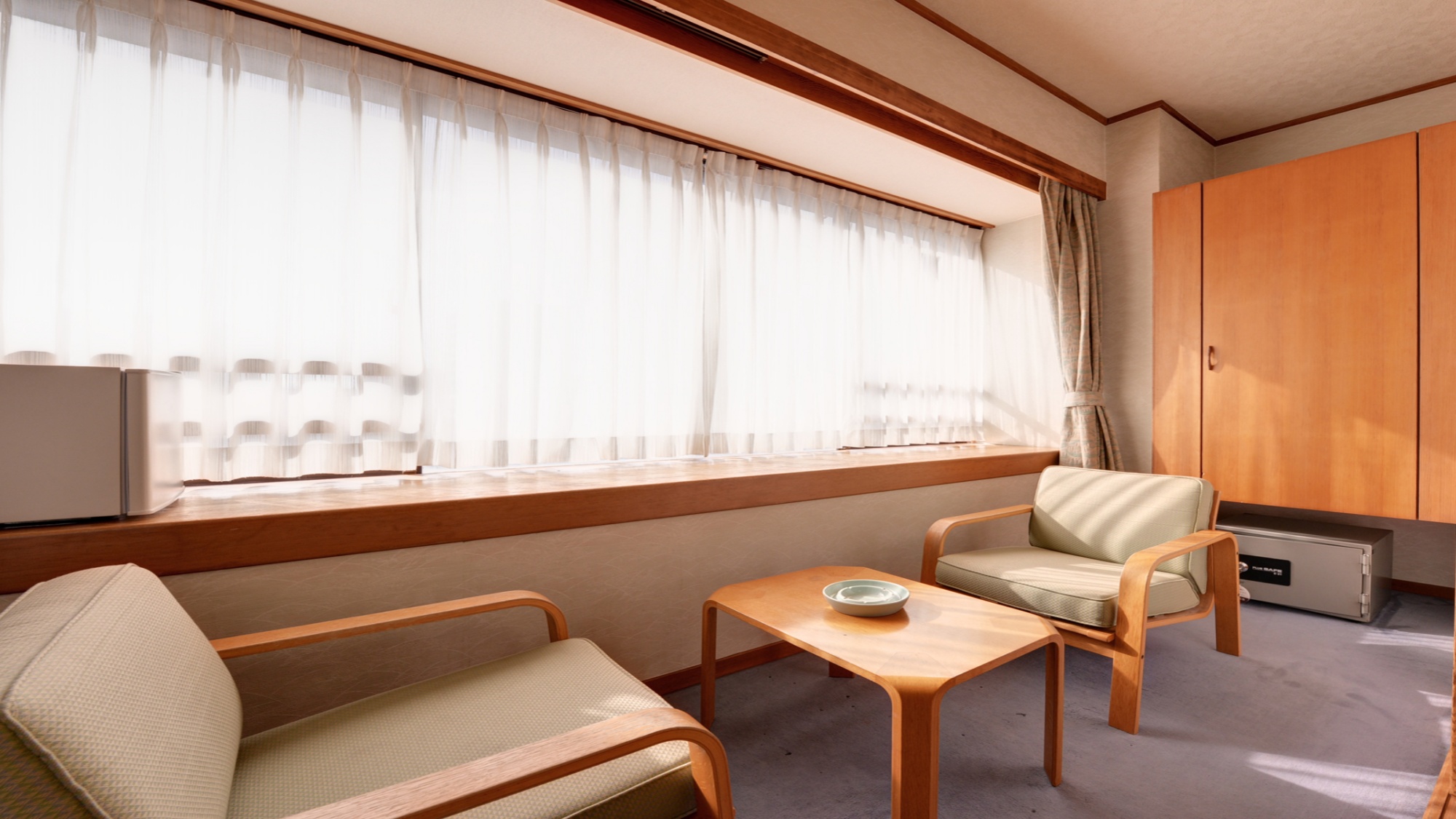 *【和室8畳（客室一例）】畳の香りがほのかに薫るお部屋で団欒のひと時をお過ごし下さい。