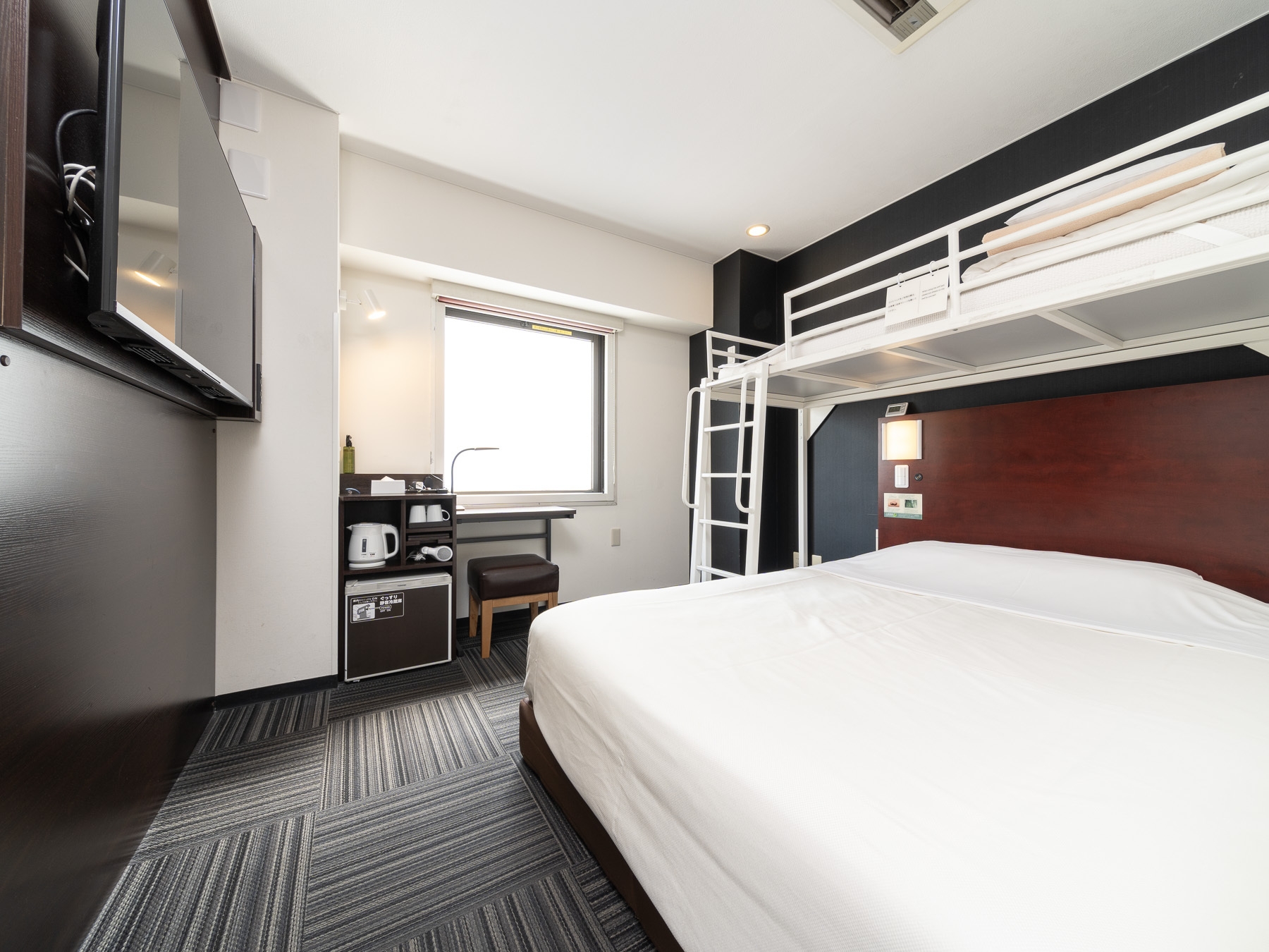 【ファミリー】３名様までOK★スーパールーム★セミダブルベッド+ロフトベッド★朝食付〓全館禁煙