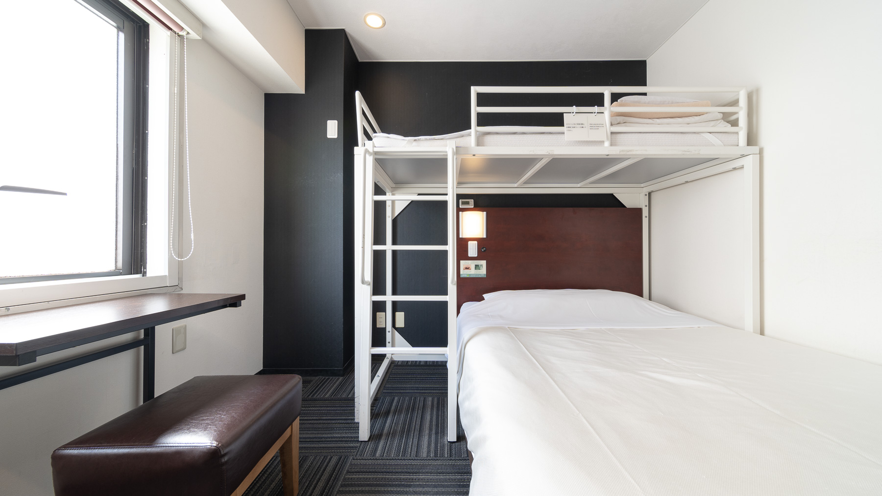 階段をのぼって、ちょっぴり冒険気分