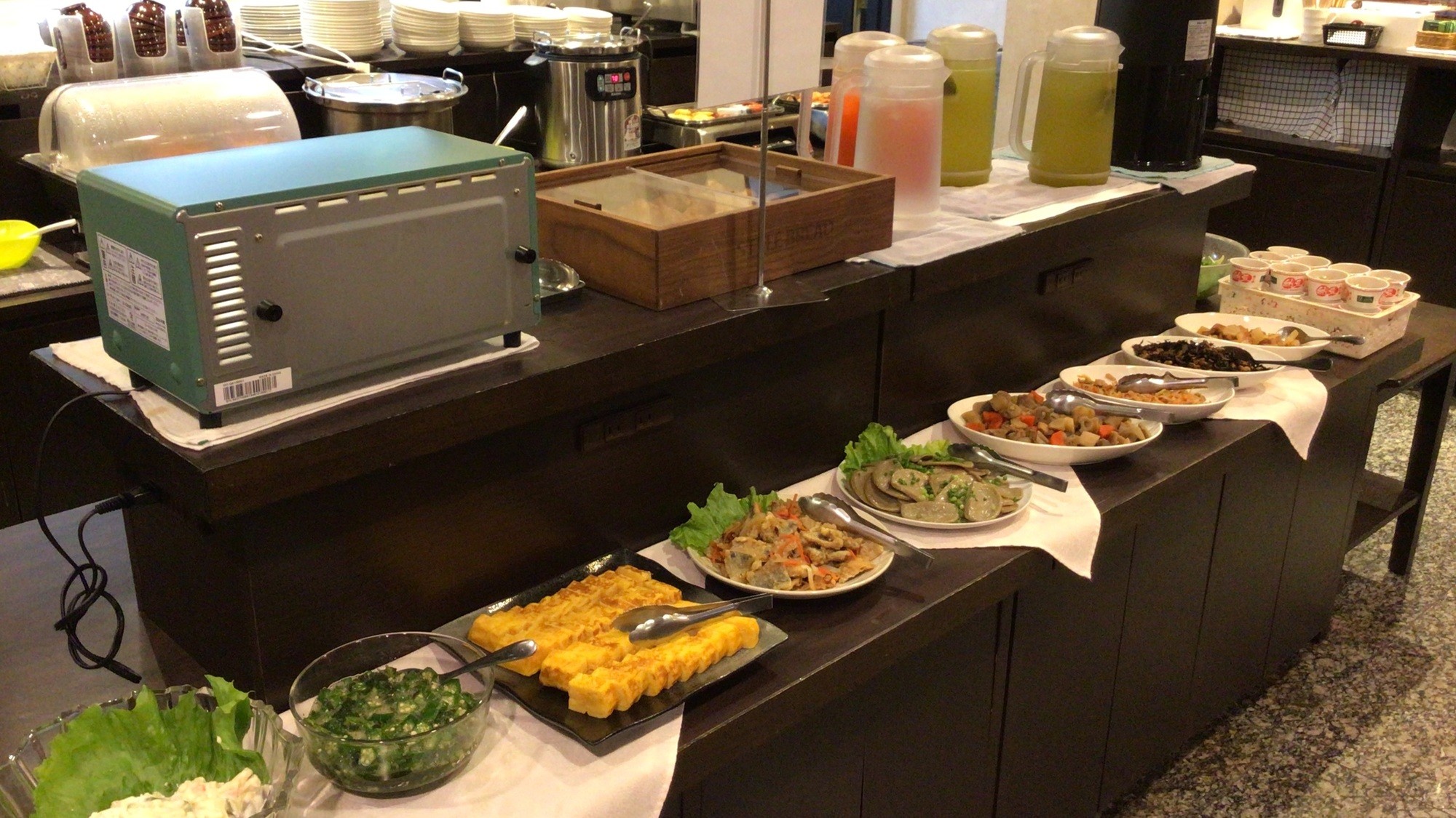 朝食バイキング