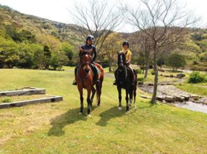 2人で乗馬