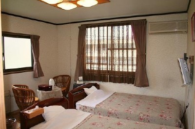 ห้องสไตล์ตะวันตก (เตียงแฝด)