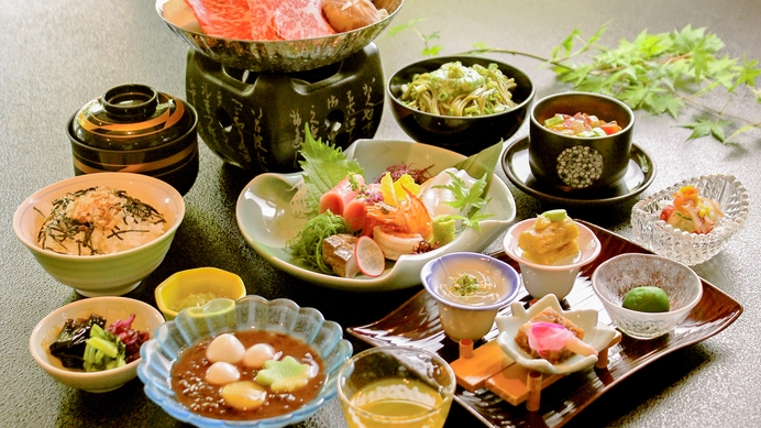 とろける牛すき鍋と鮮魚四種盛　旬を愛でる「月見草会席」　＜6月〜9月＞