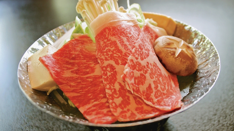 とろける牛すき鍋と鮮魚四種盛　旬を愛でる「月見草会席」　＜6月〜9月＞