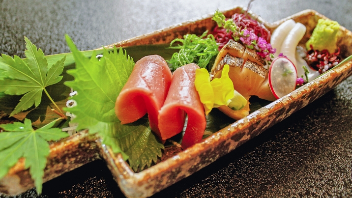 伊豆の恵みを嗜む基本膳　涼味豊かな「撫子会席」　＜6月〜9月＞