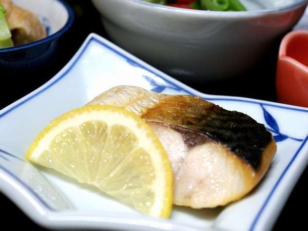 【朝食】焼き魚／例