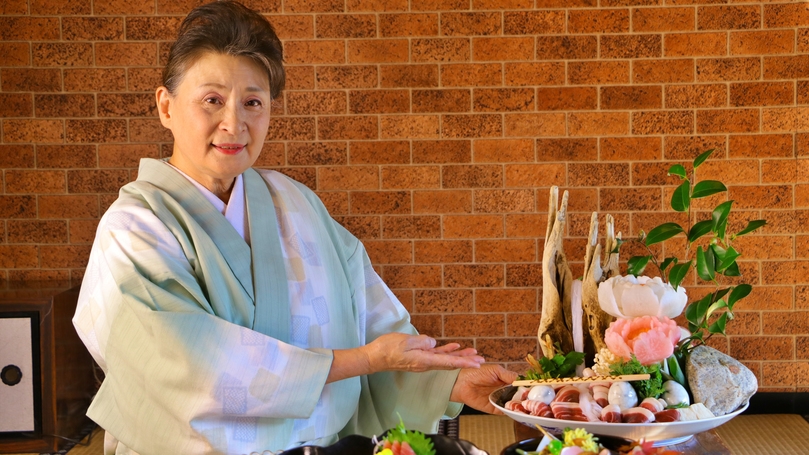 囲炉裏で暖をとり味わう冬の味覚【極みぼたん鍋】会席料理プラン