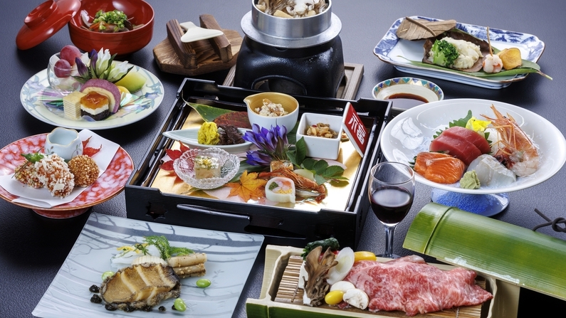 厳選素材にこだわった山海の幸★デラックス和食膳【夕食はレストラン】