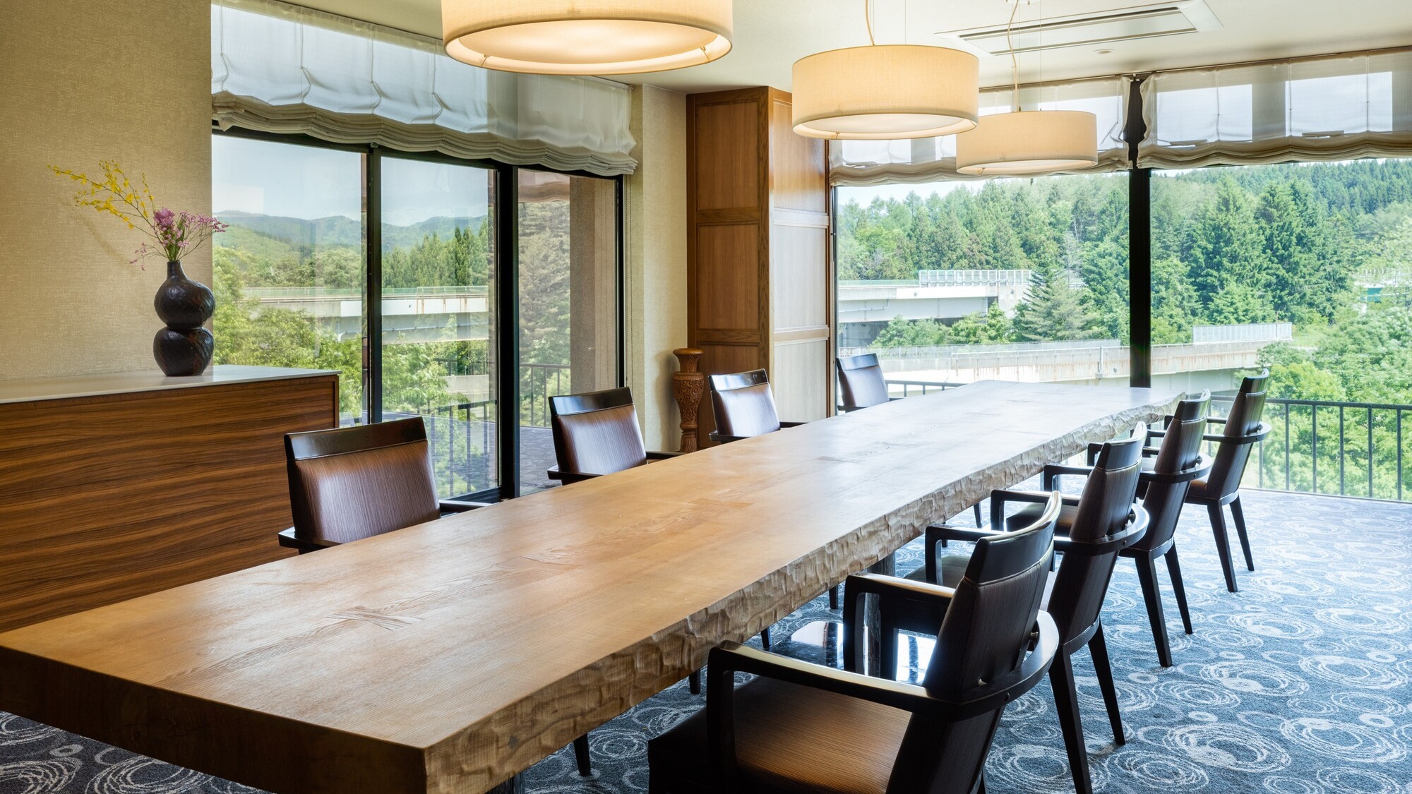 食事会場：個室ダイニング【空-sora】