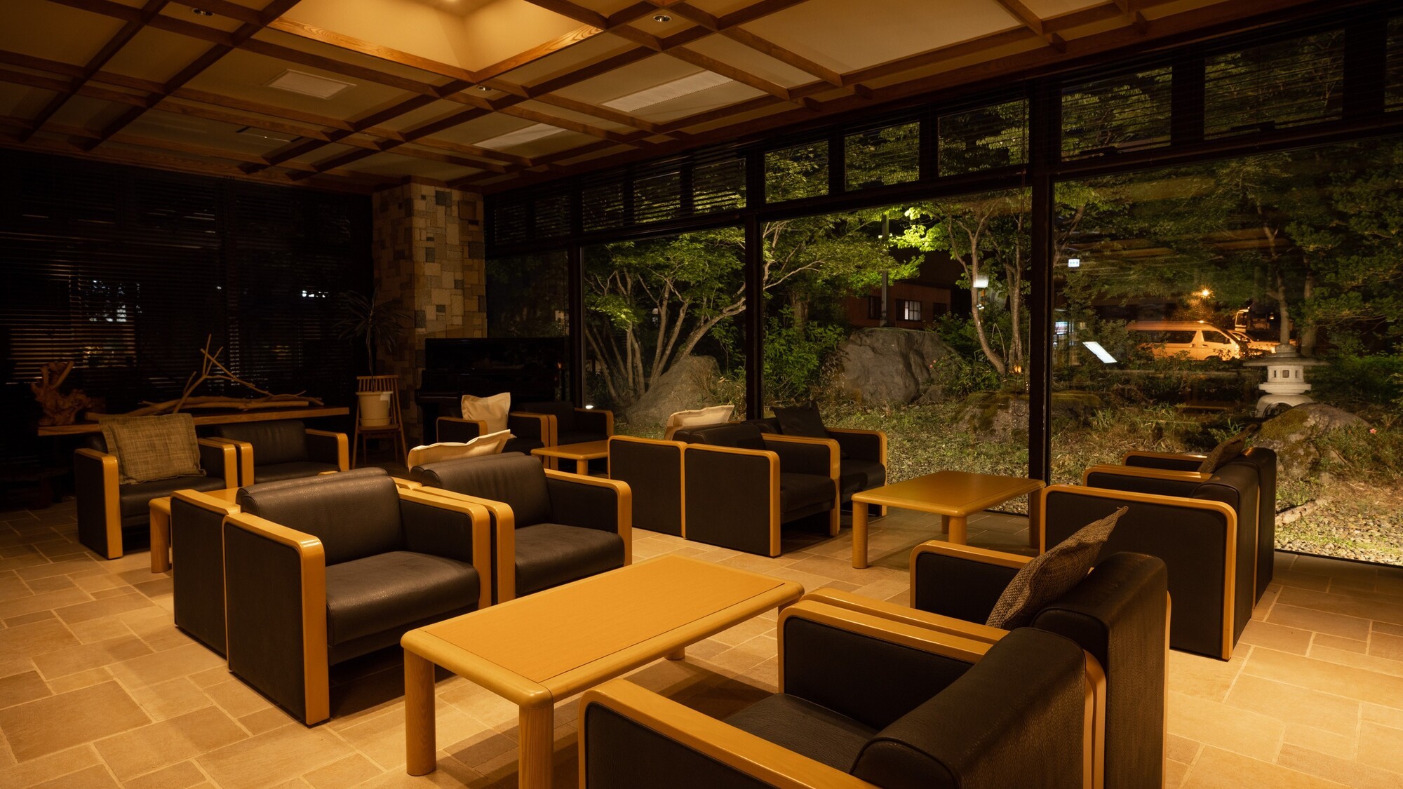 ラウンジ【彩時記】夜