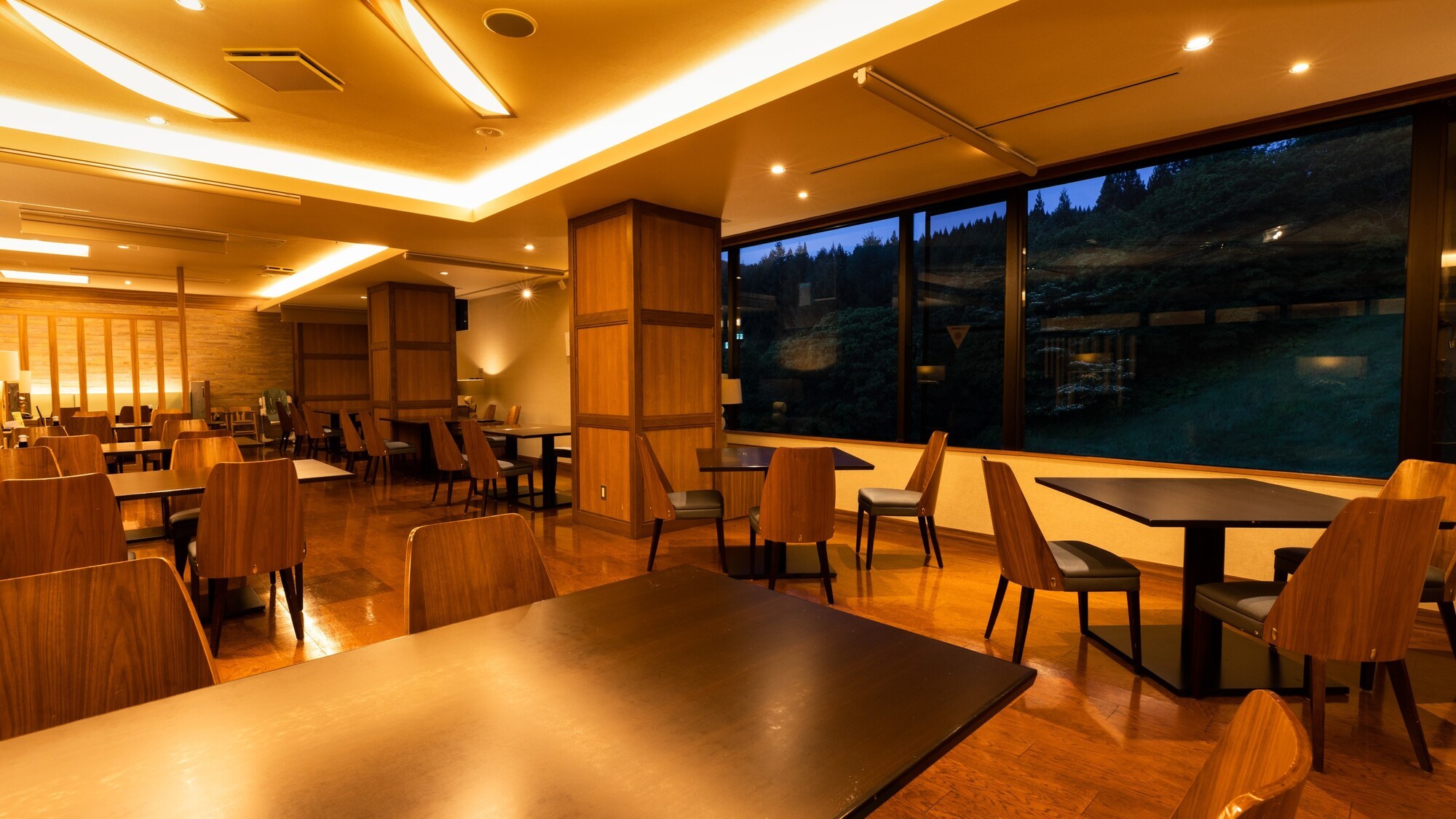 レストラン【味時雨】