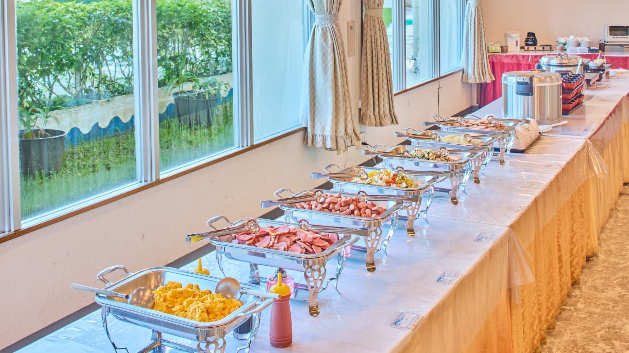 【連泊割｜2連泊以上がお得】全室オーシャンビューのカジュアルリゾートで沖縄×恩納村満喫旅◆夕朝食付◆