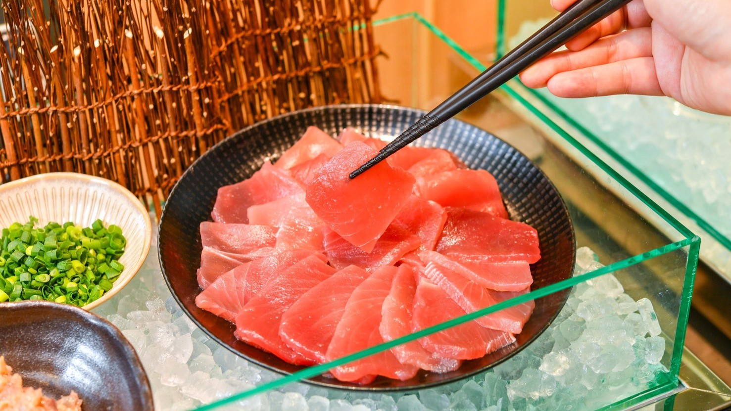 【鮪のお刺身】焼津で水揚げされた新鮮な鮪です!