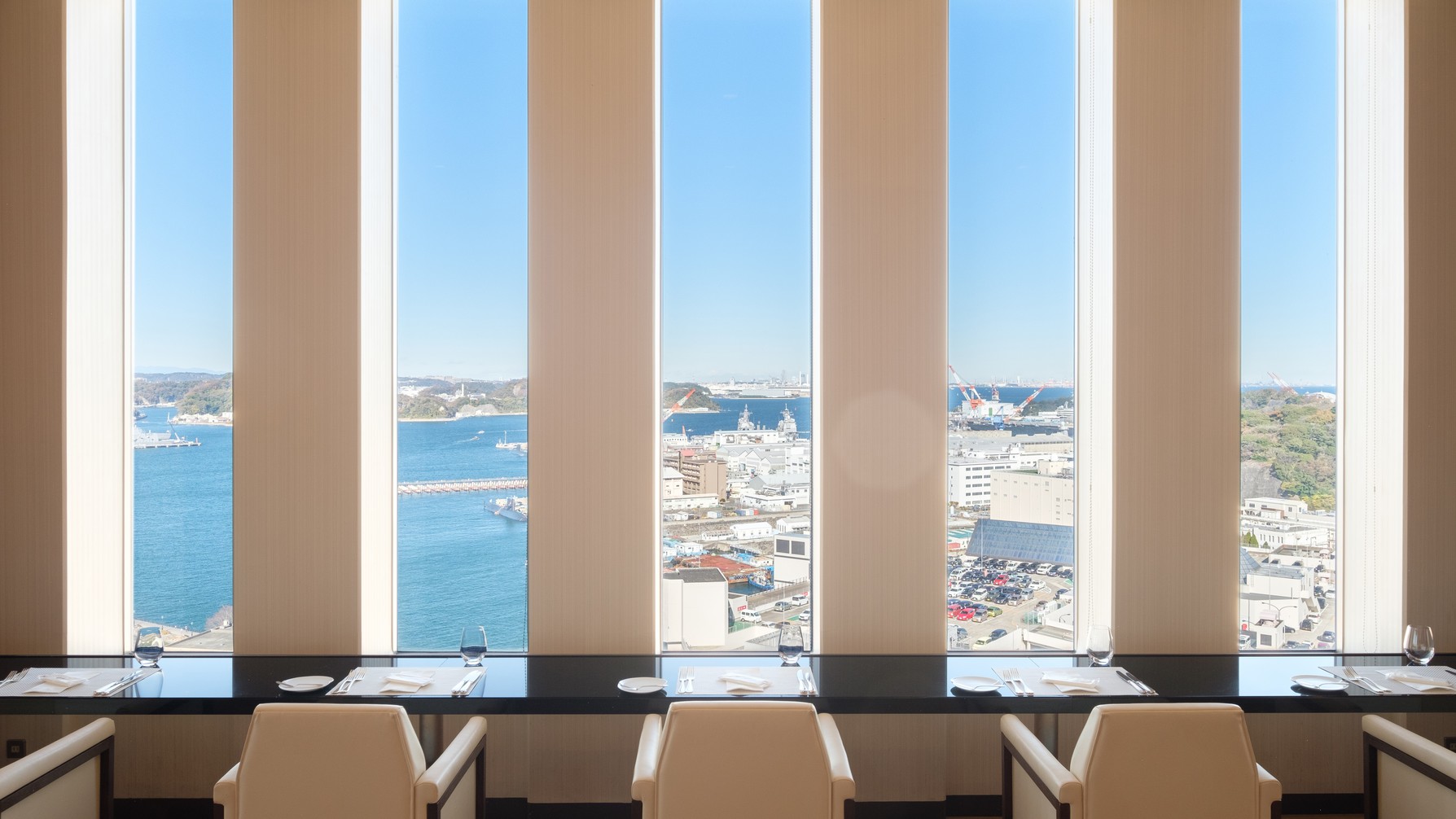 【LUXDAYSセール】ベーシックプランよりお得に★フレンチフルコースディナーと朝食付きプラン