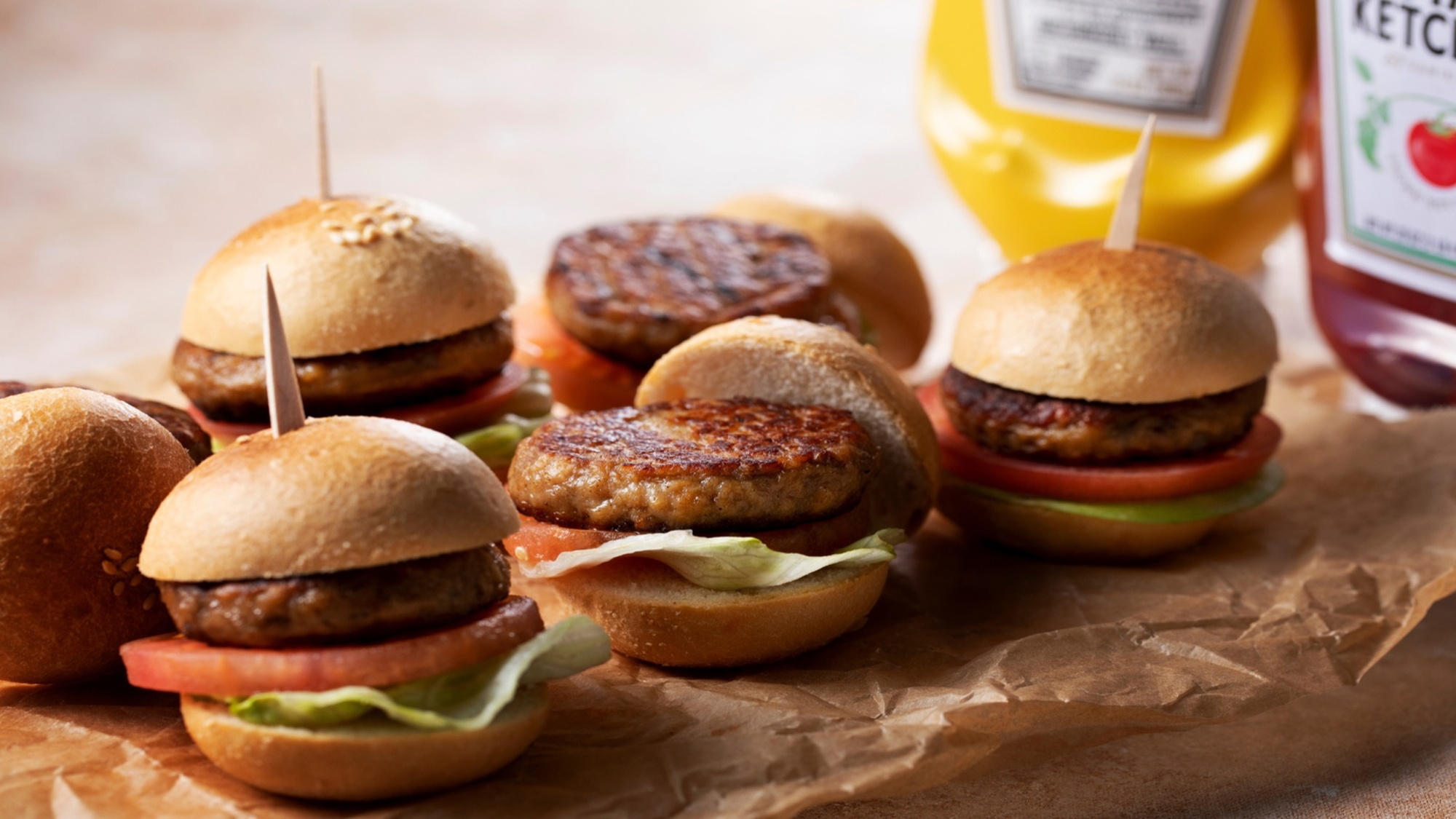 【LUXDAYSセール】ベーシックプランよりお得に★横須賀港を眺めながらの朝食付きプラン